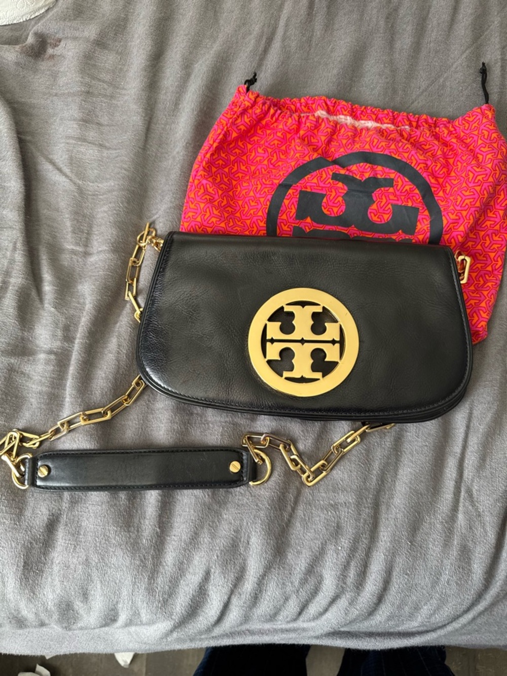 Tory Burch Black Leather Shoulder Bag with Gold Logo (Authentic)